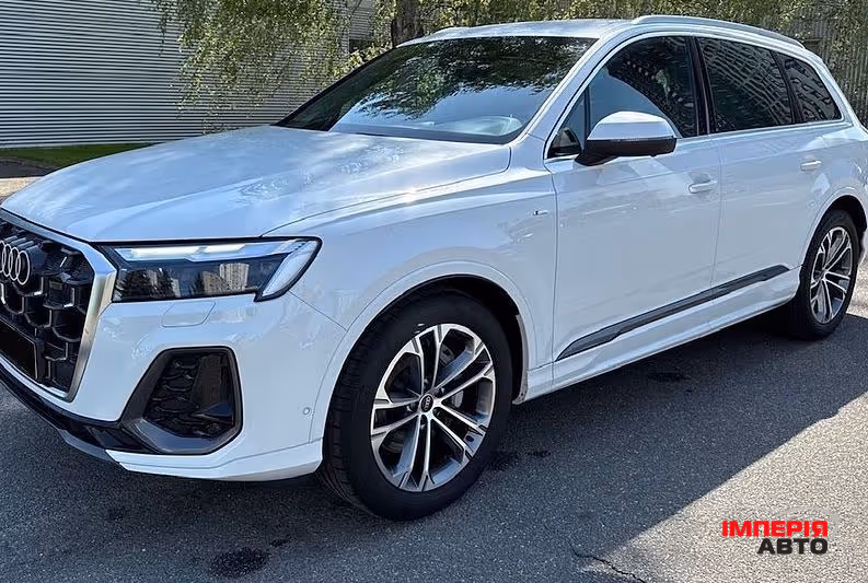 Audi Q7 - фото 1