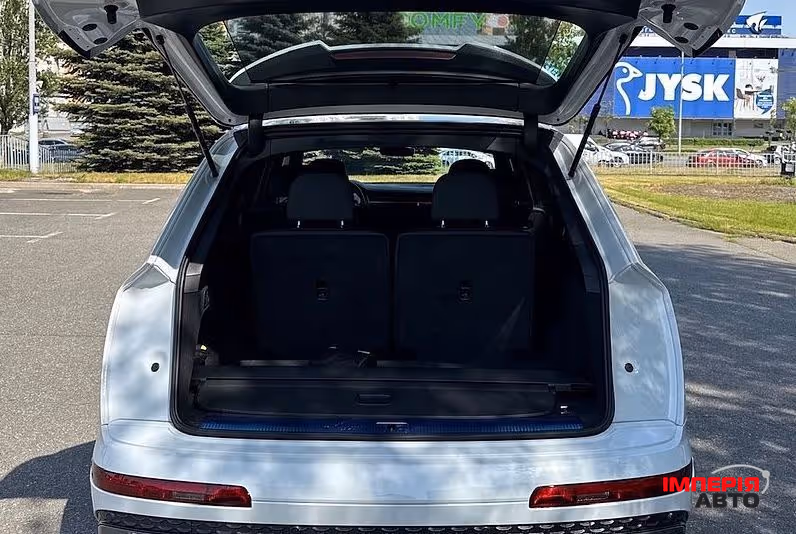 Audi Q7 - фото 5