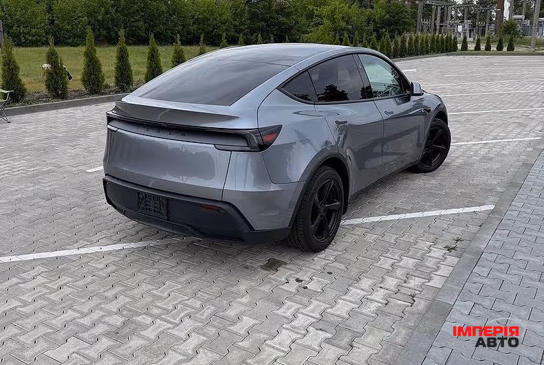 Tesla Model Y - фото 4