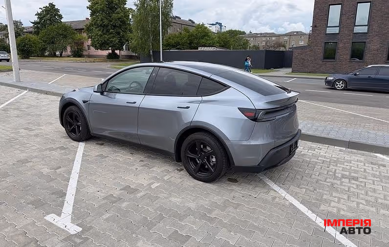 Tesla Model Y - фото 3
