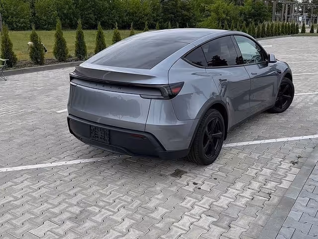 Tesla Model Y - зображення 4