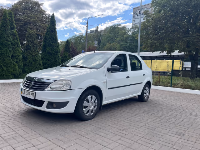 Renault Logan - зображення 1