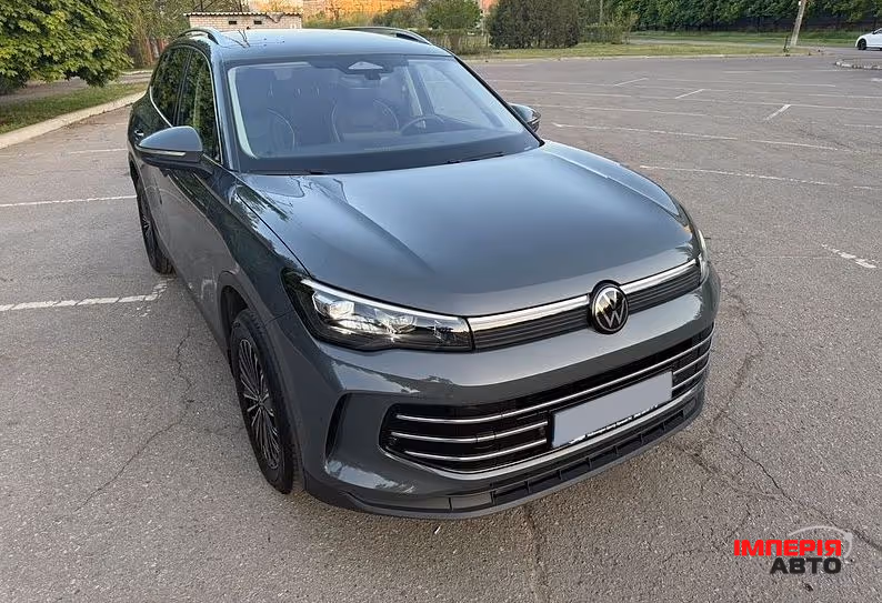 Volkswagen Tiguan - фото 2