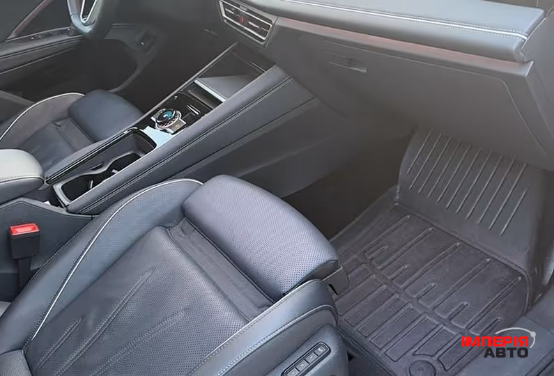 Volkswagen Tiguan - фото 9