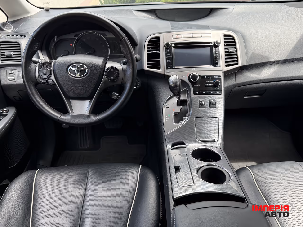 Toyota Venza - фото 7