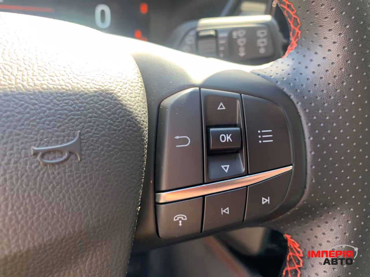 Ford Kuga - фото 38