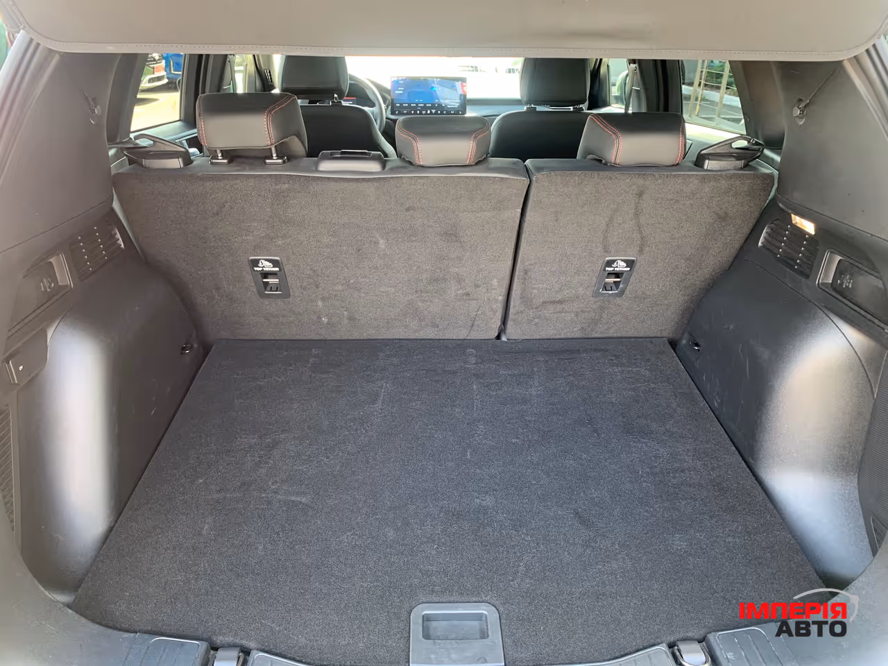 Ford Kuga - фото 16