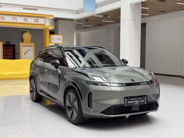 Lynk & Co 08 - зображення 3