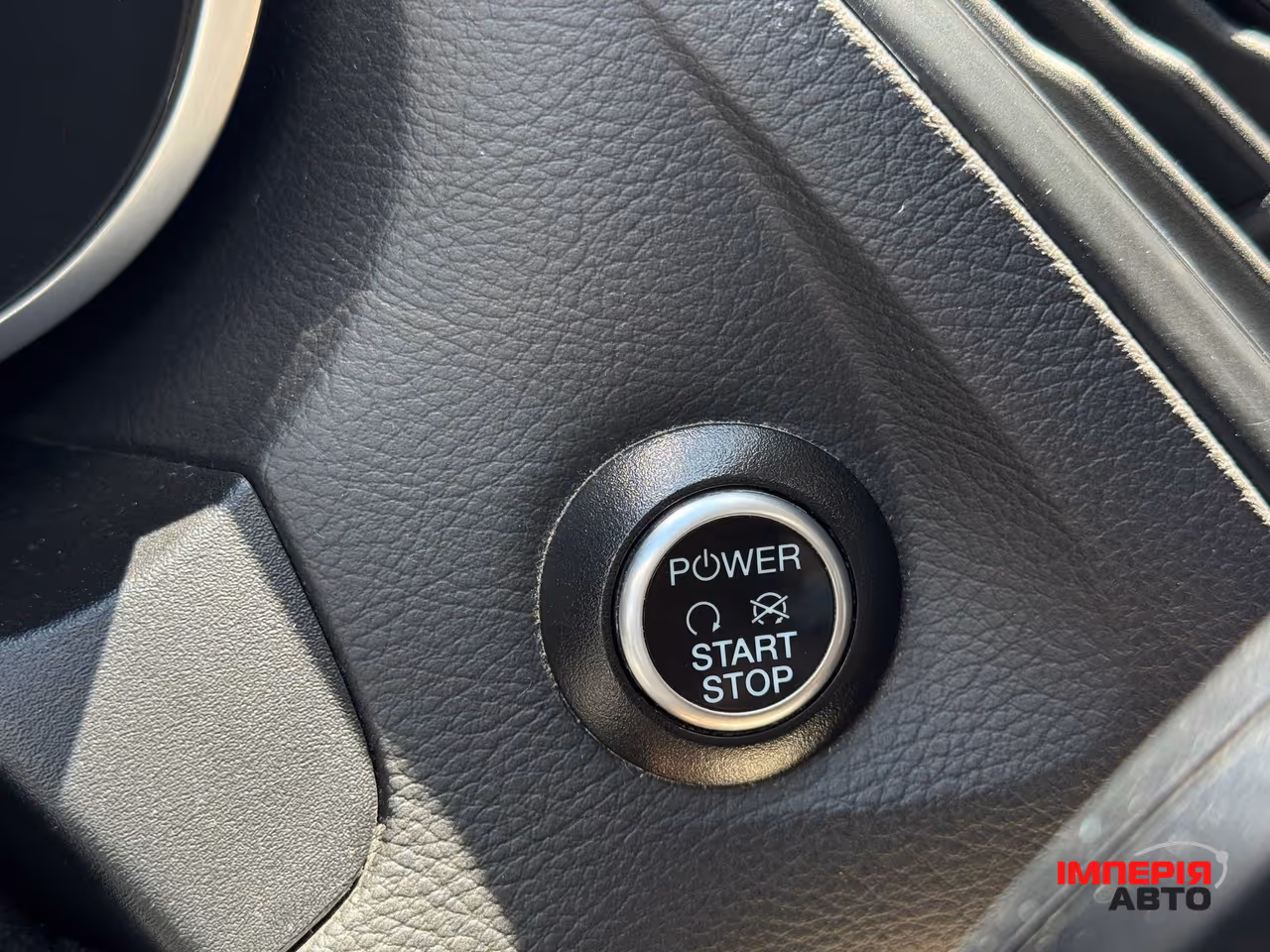 Ford Focus - фото 40