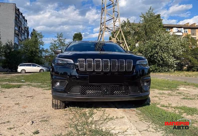 Jeep Cherokee - фото 1