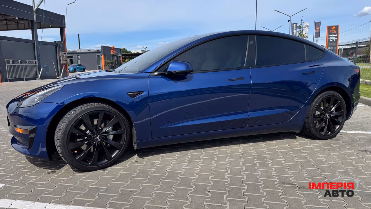 Tesla Model 3 - фото 3