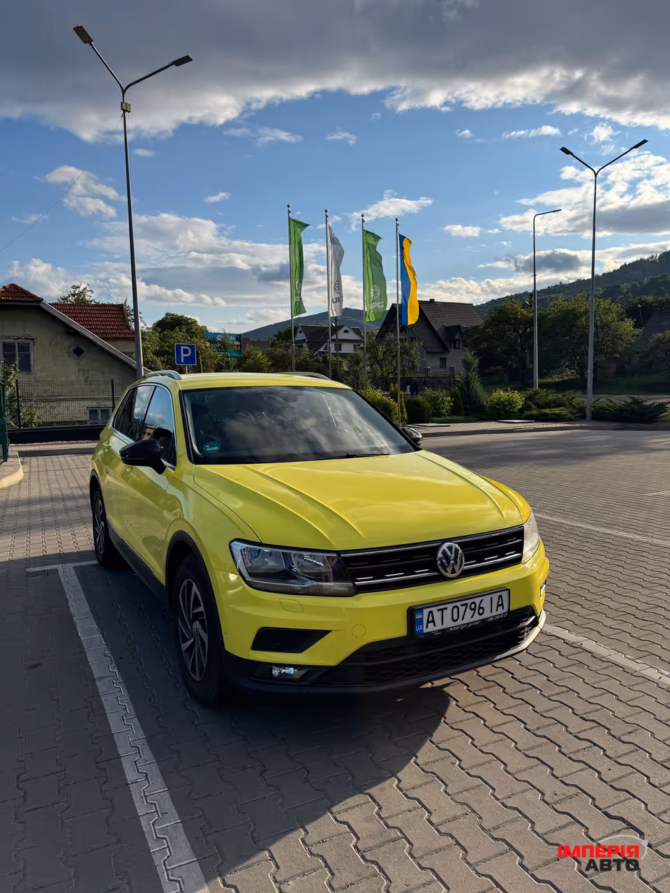 Volkswagen Tiguan - фото 2