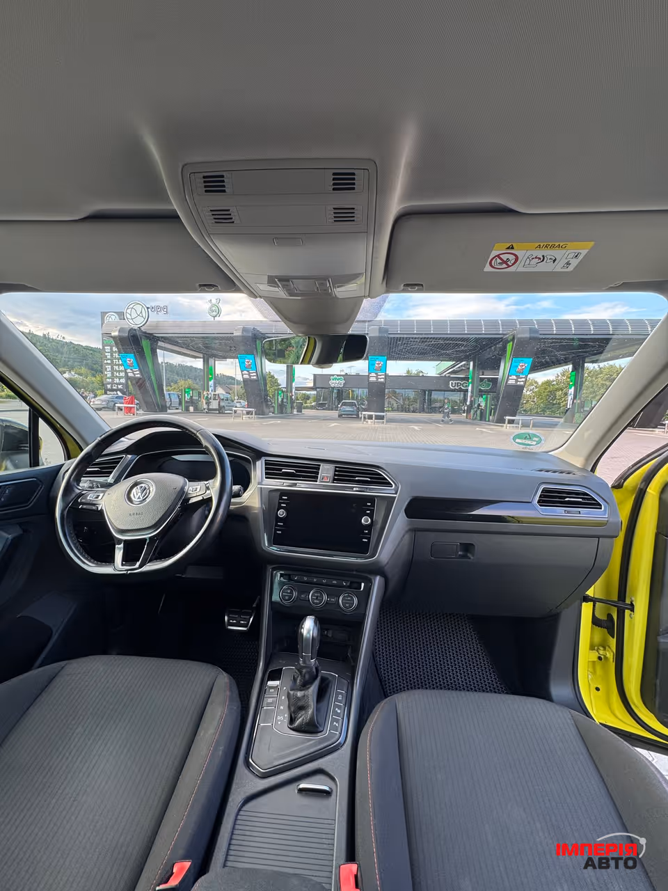 Volkswagen Tiguan - фото 9