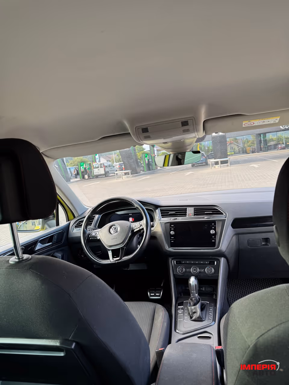 Volkswagen Tiguan - фото 12