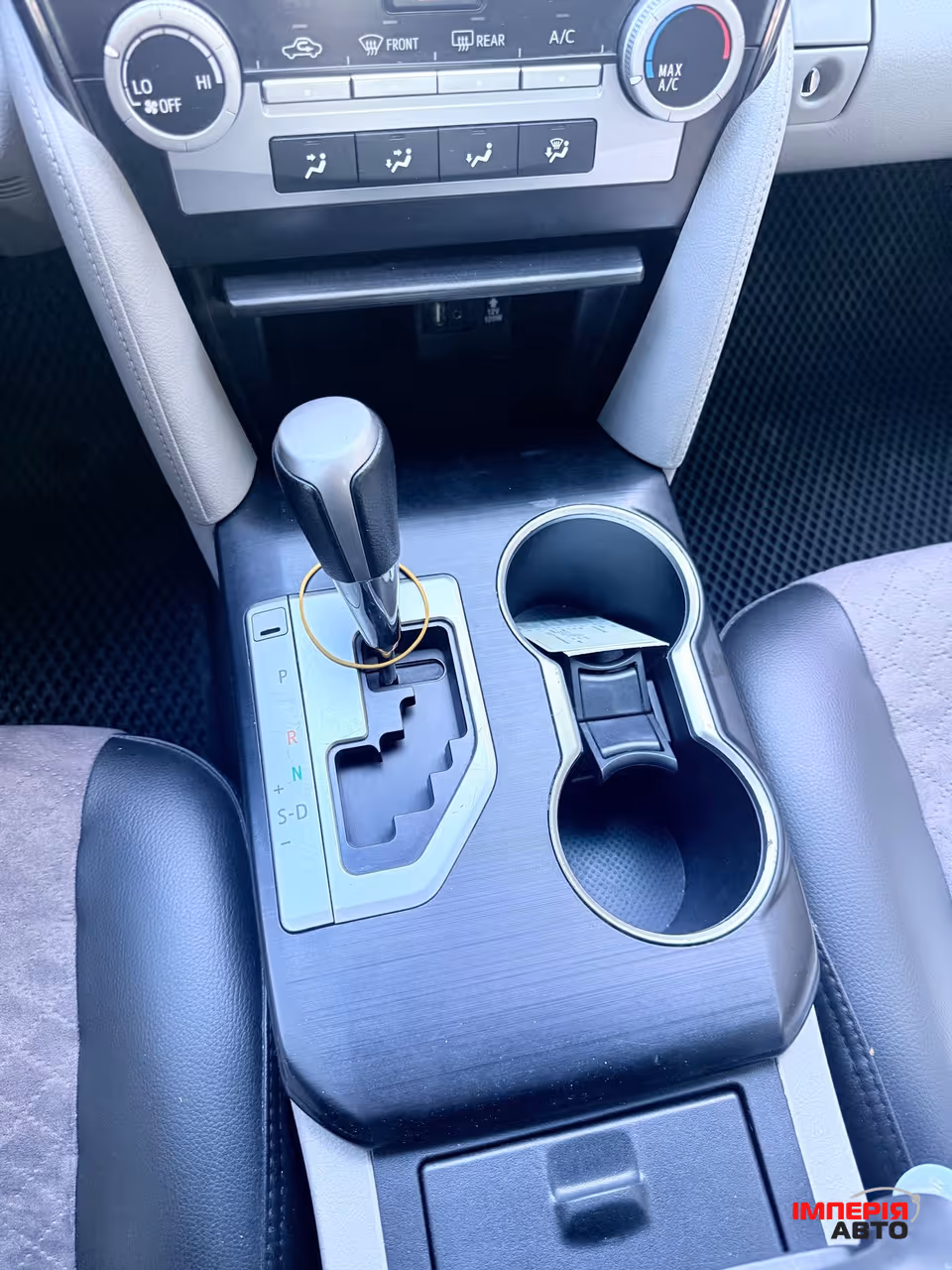 Toyota Camry - фото 15