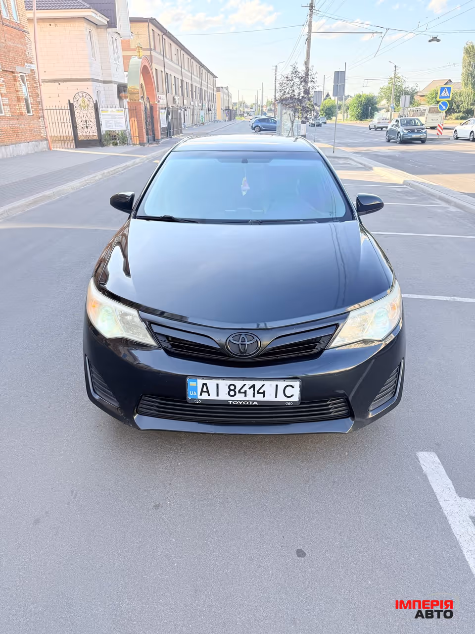 Toyota Camry - фото 3