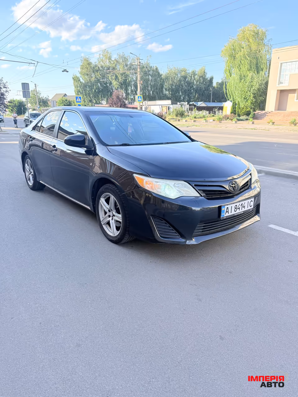 Toyota Camry - фото 2