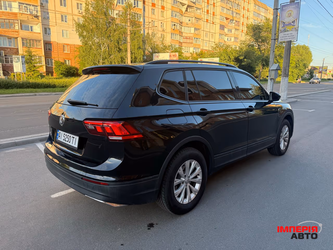 Volkswagen Tiguan - фото 5