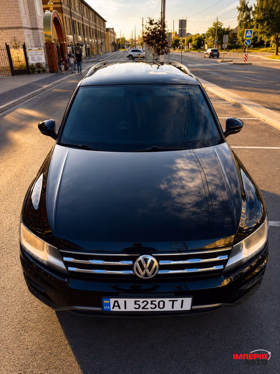 Volkswagen Tiguan - фото 2