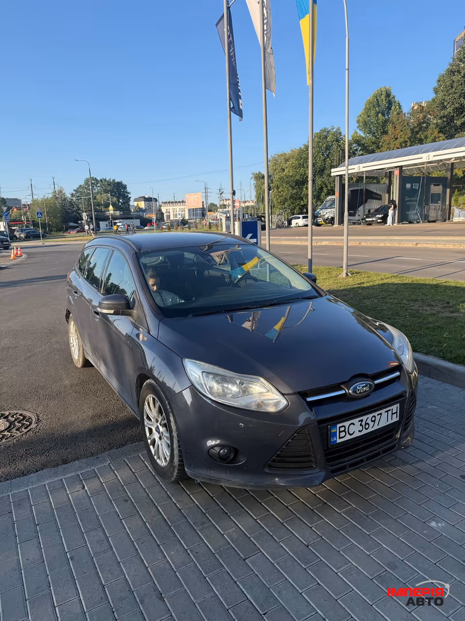 Ford Focus - фото 8