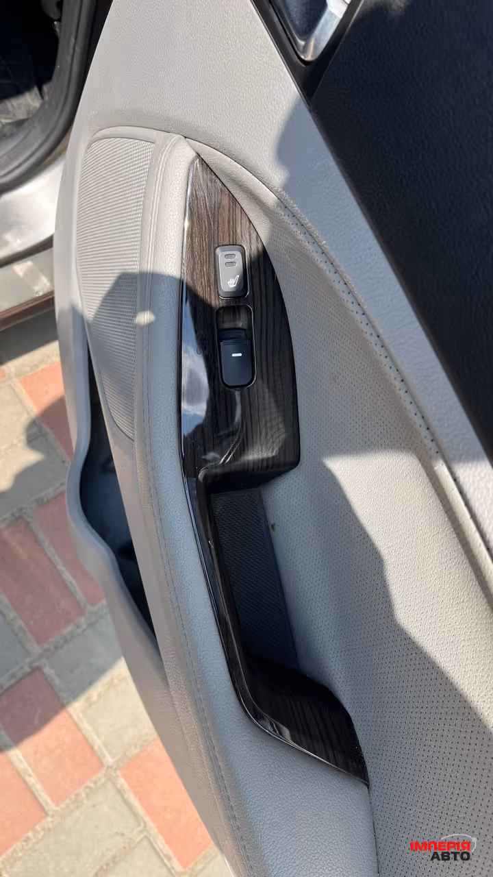 Kia Optima - фото 17