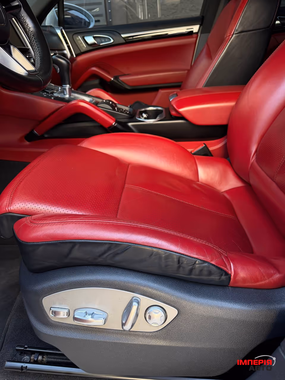 Porsche Cayenne - фото 17