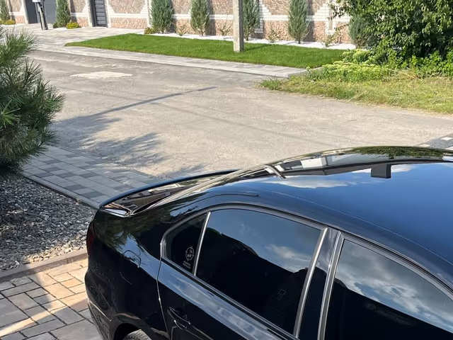 Volkswagen Jetta - зображення 2