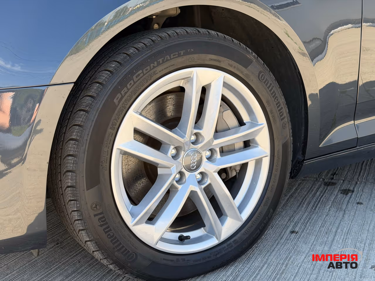 Audi A4 - фото 6