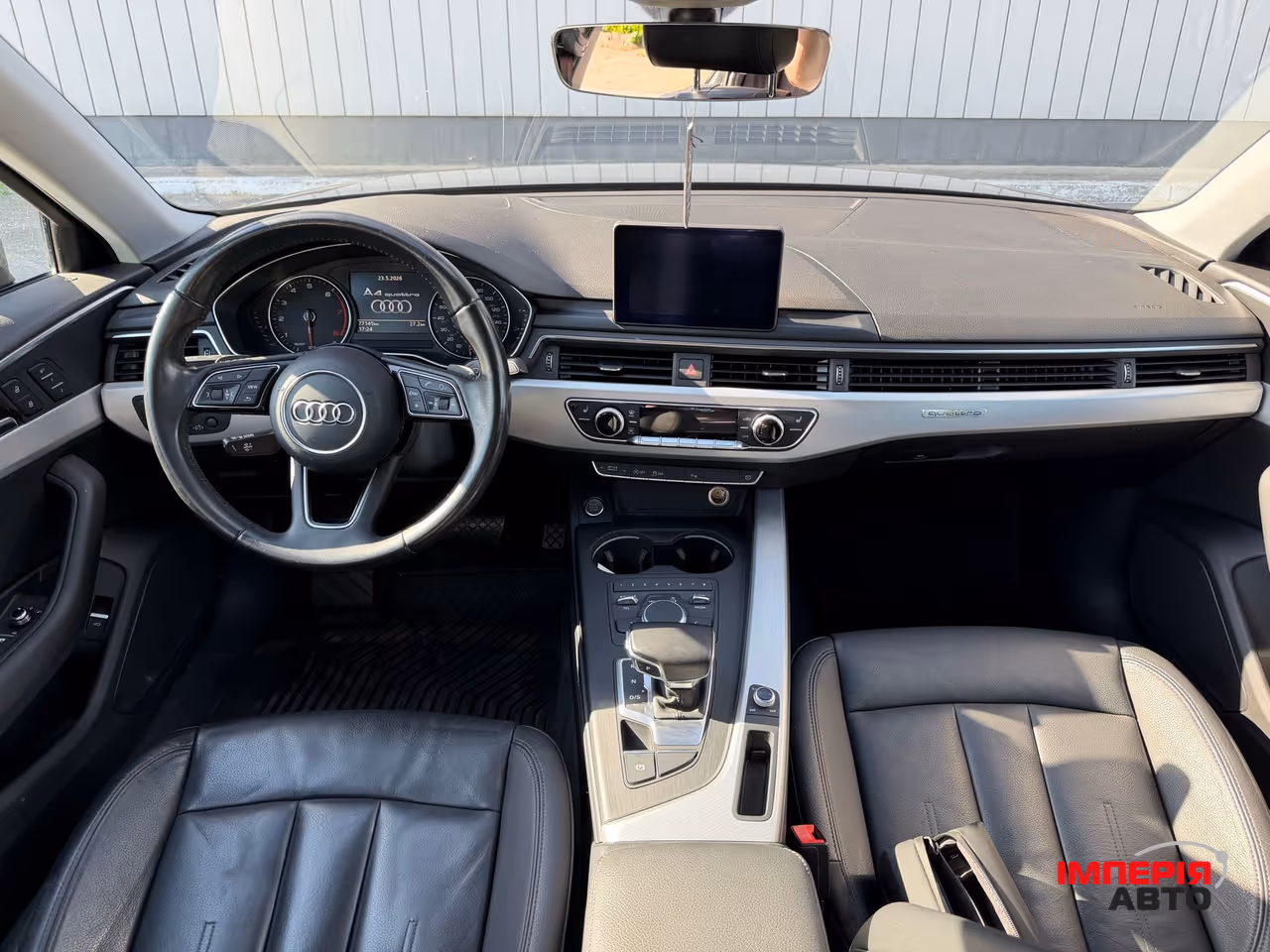 Audi A4 - фото 19