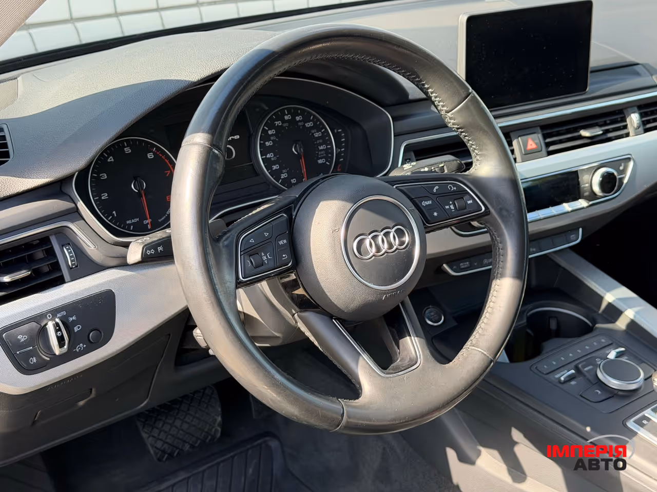 Audi A4 - фото 34