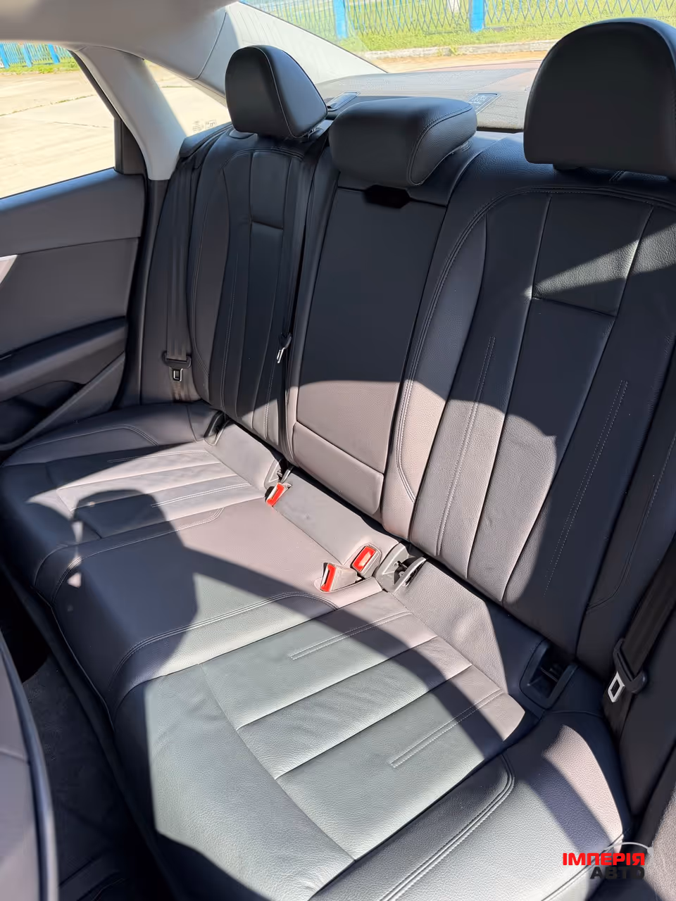 Audi A4 - фото 21