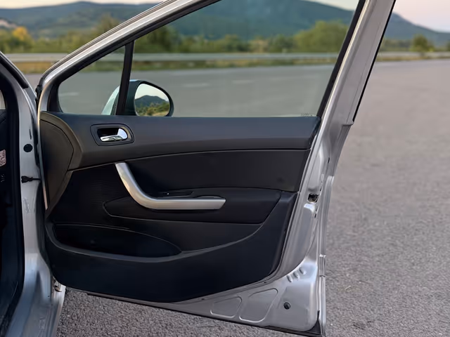 Peugeot 308 - зображення 5