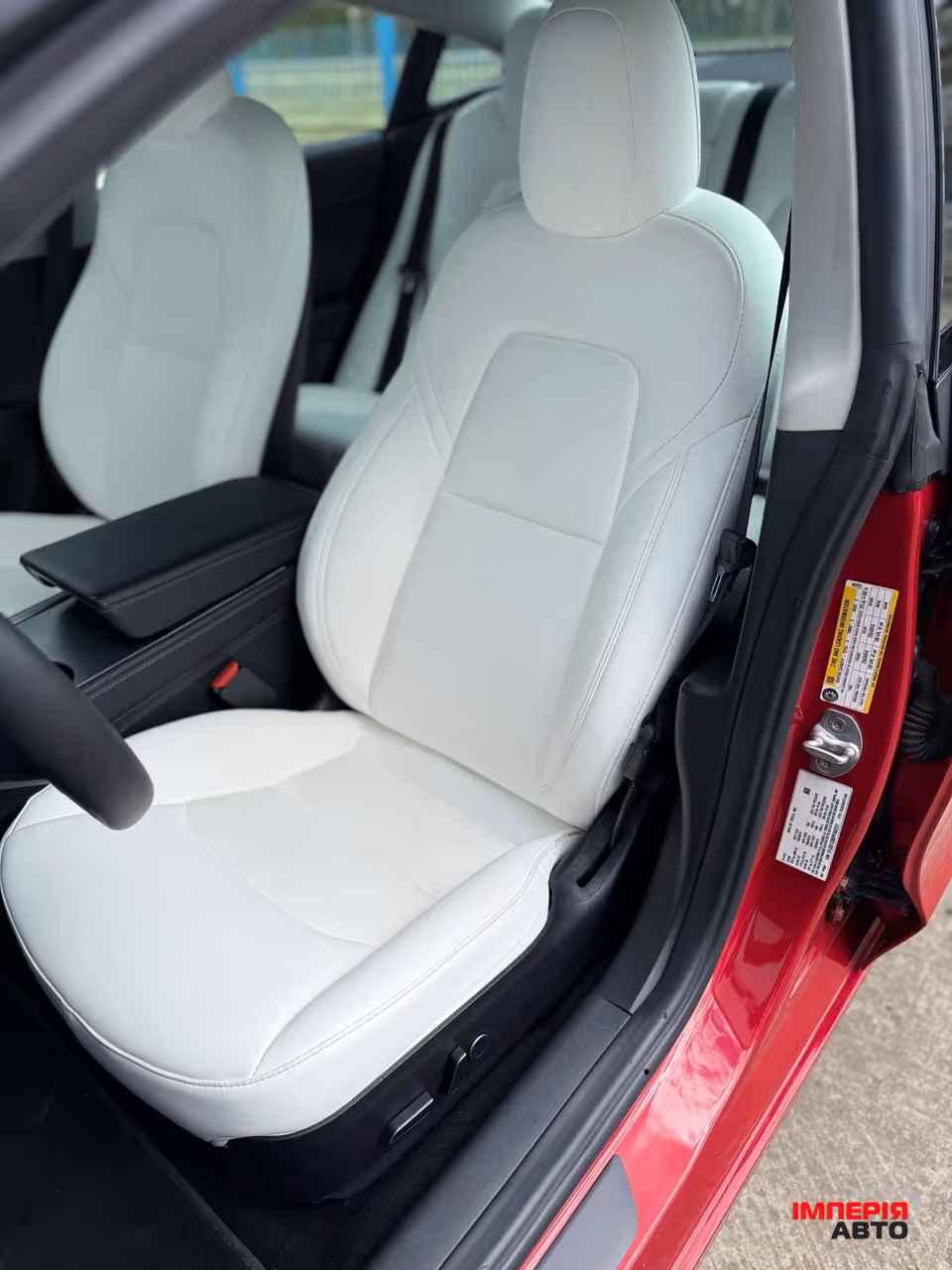 Tesla Model 3 - фото 25