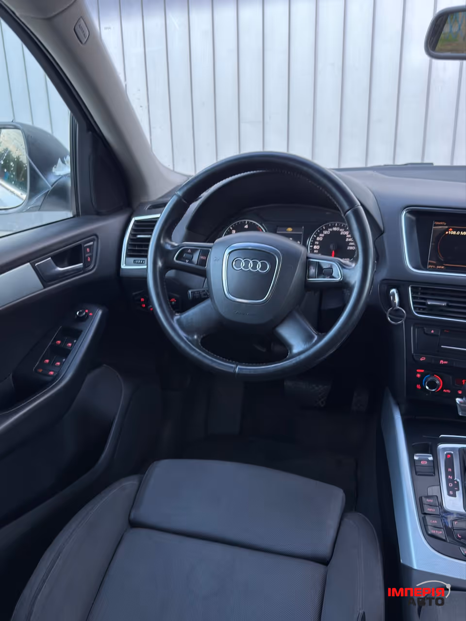 Audi Q5 - фото 17