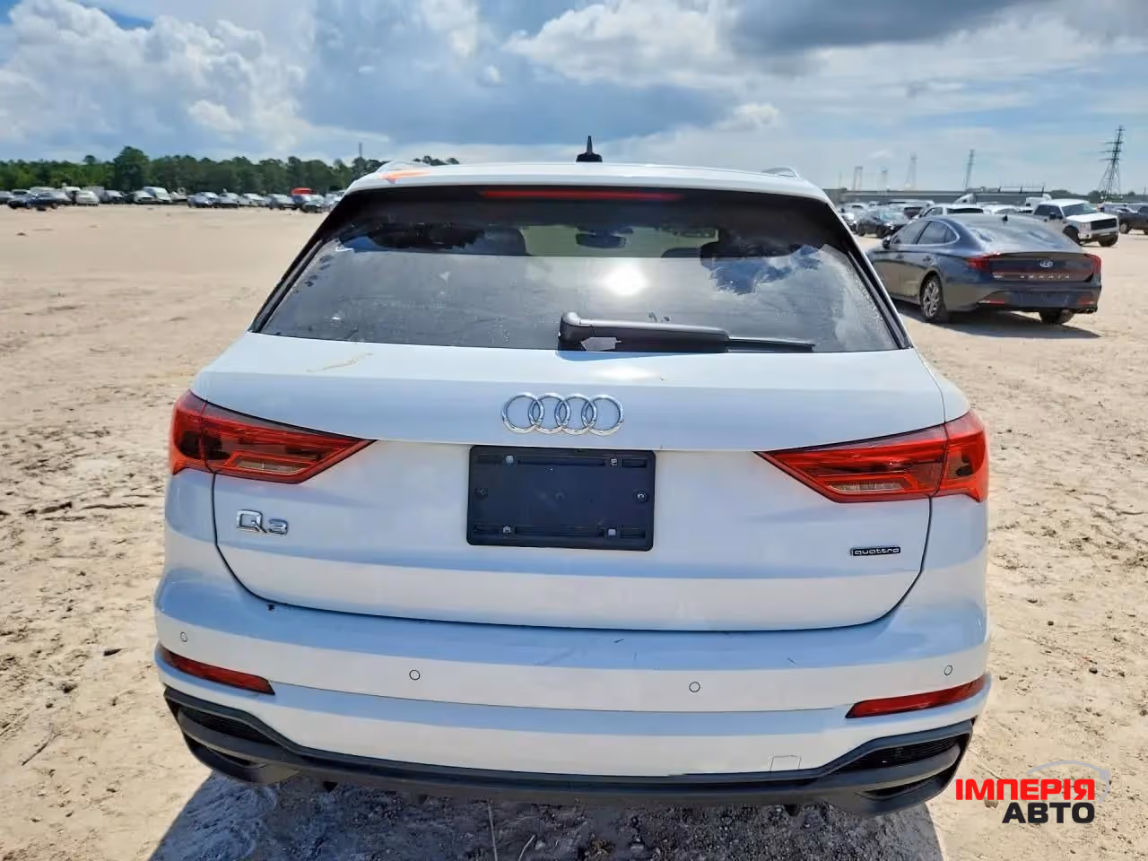 Audi Q3 - фото 6