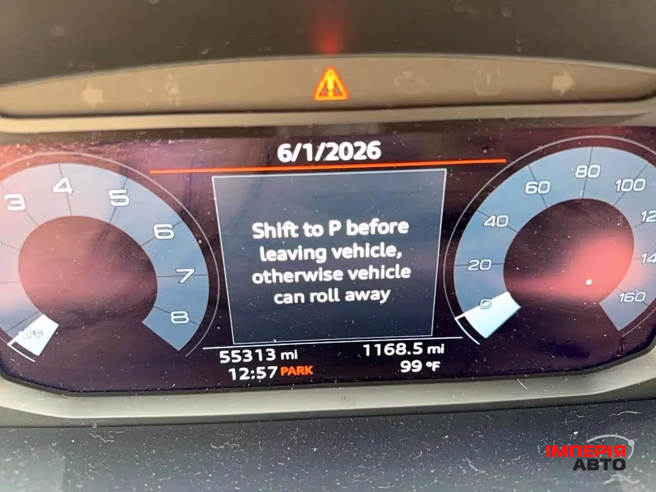Audi Q3 - фото 8