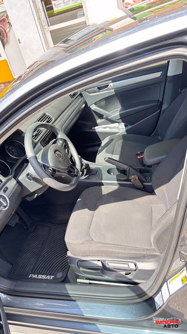 Volkswagen Passat - фото 17