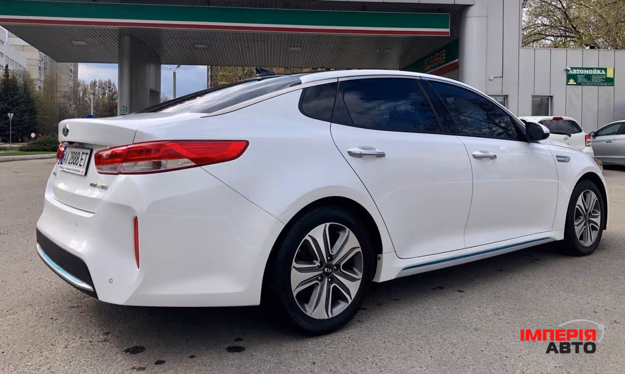 Kia Optima - фото 20