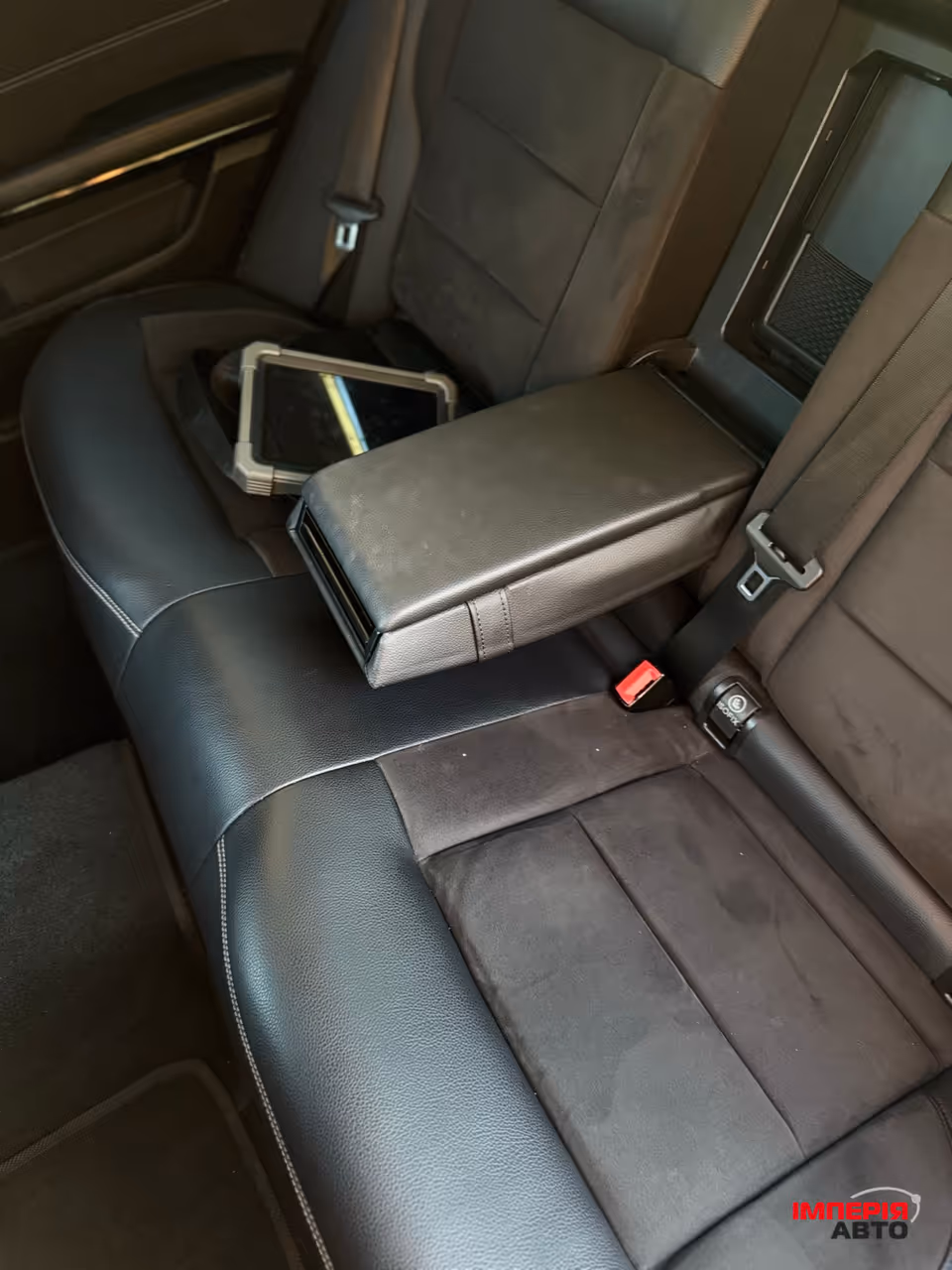 Mercedes-Benz E-Класс - фото 29