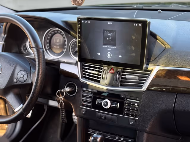 Mercedes-Benz E-Класс - зображення 4