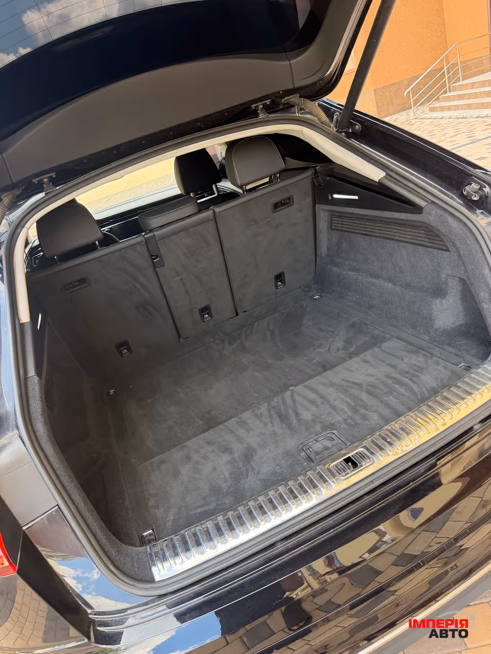 Audi Q8 - фото 16