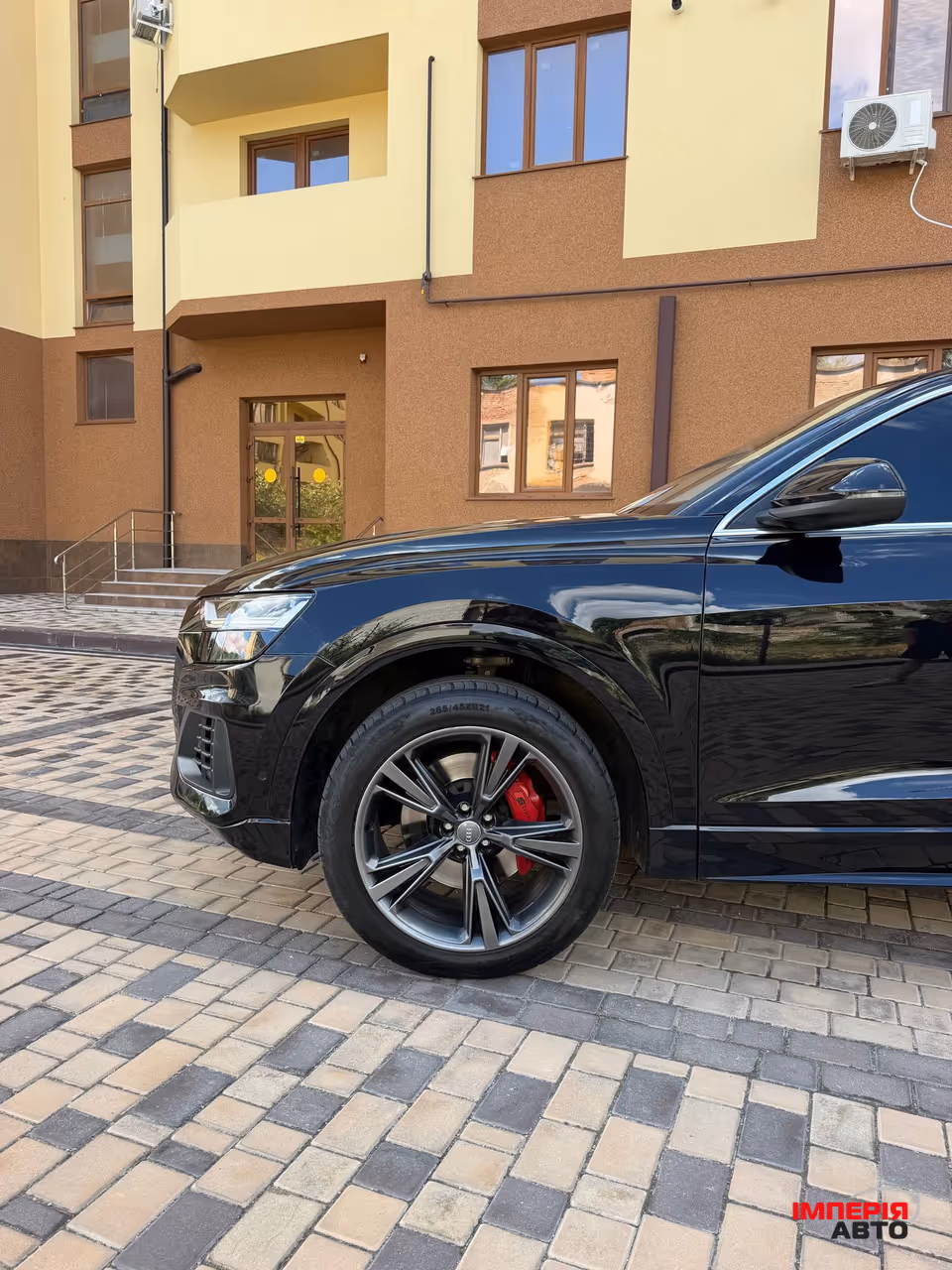 Audi Q8 - фото 10