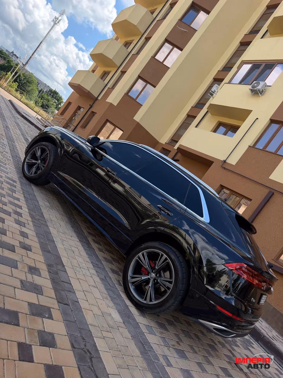 Audi Q8 - фото 4
