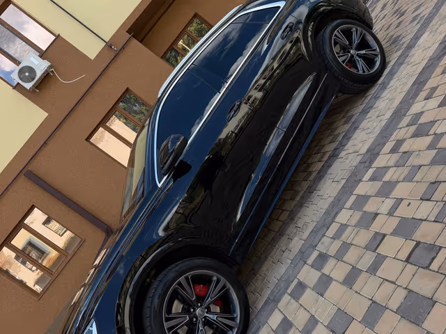Audi Q8 - зображення 3
