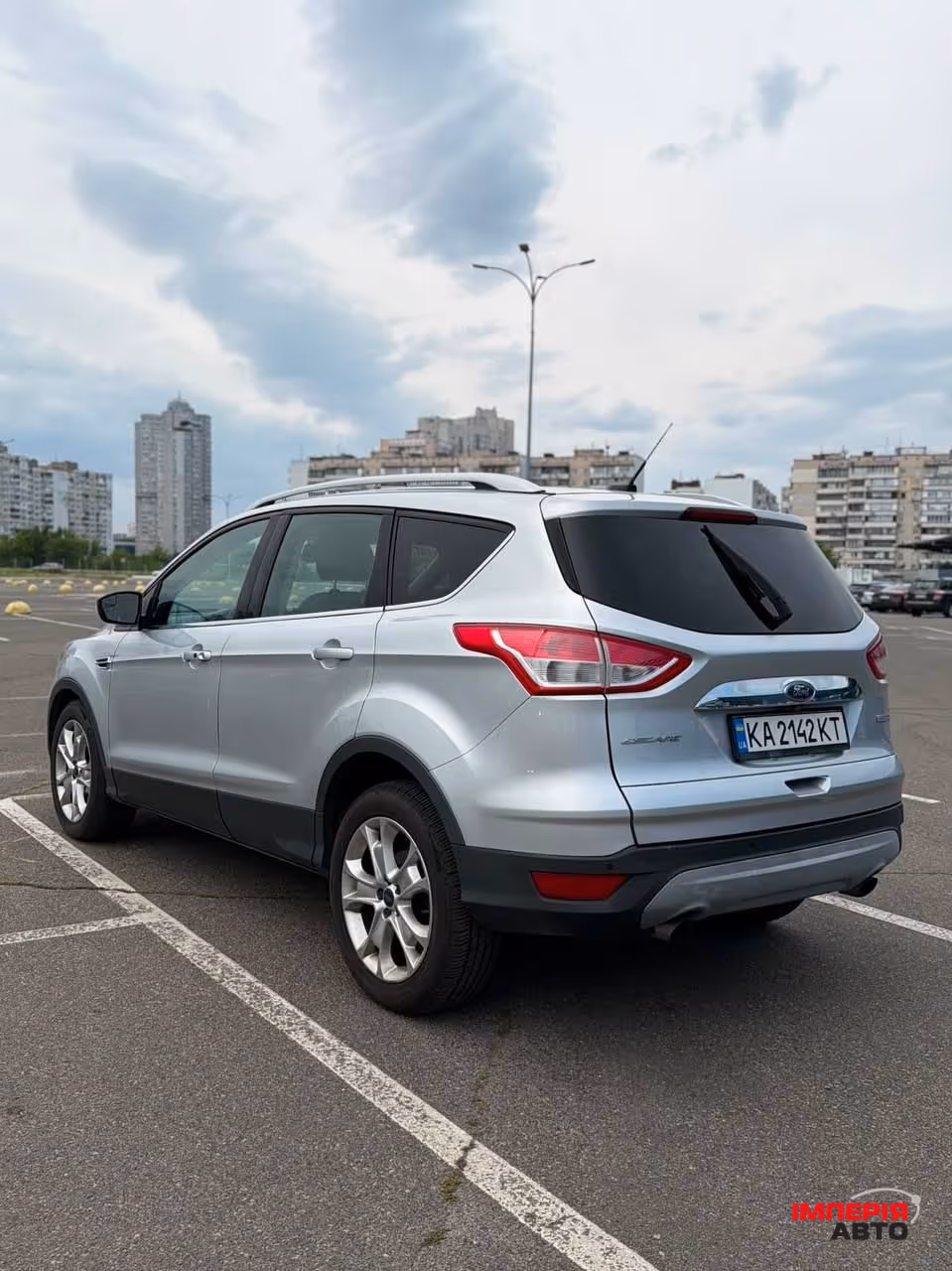 Ford Escape - фото 1