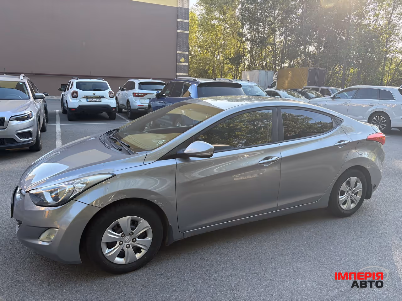 Hyundai Elantra - фото 5