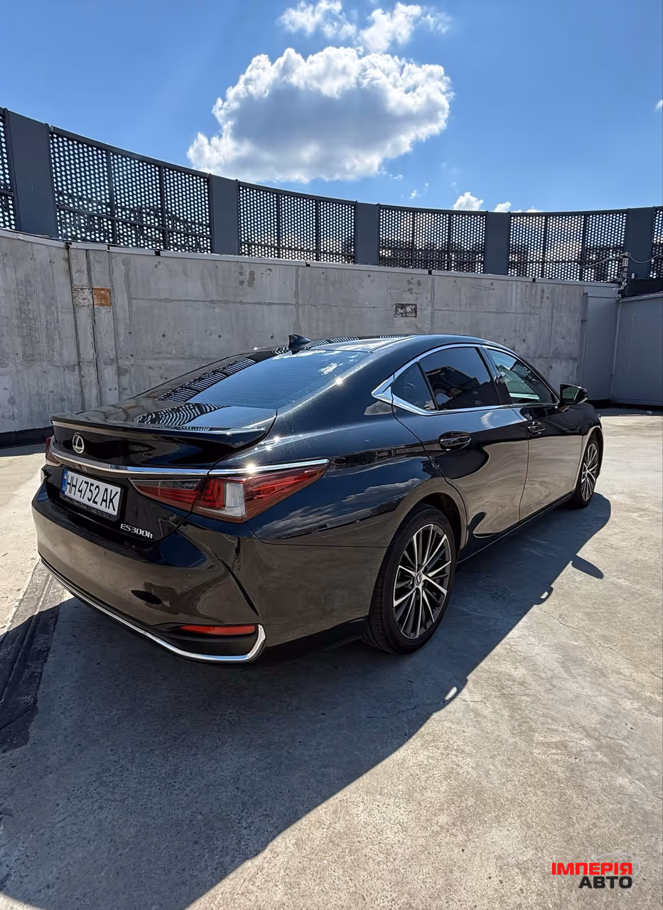 Lexus ES - фото 6