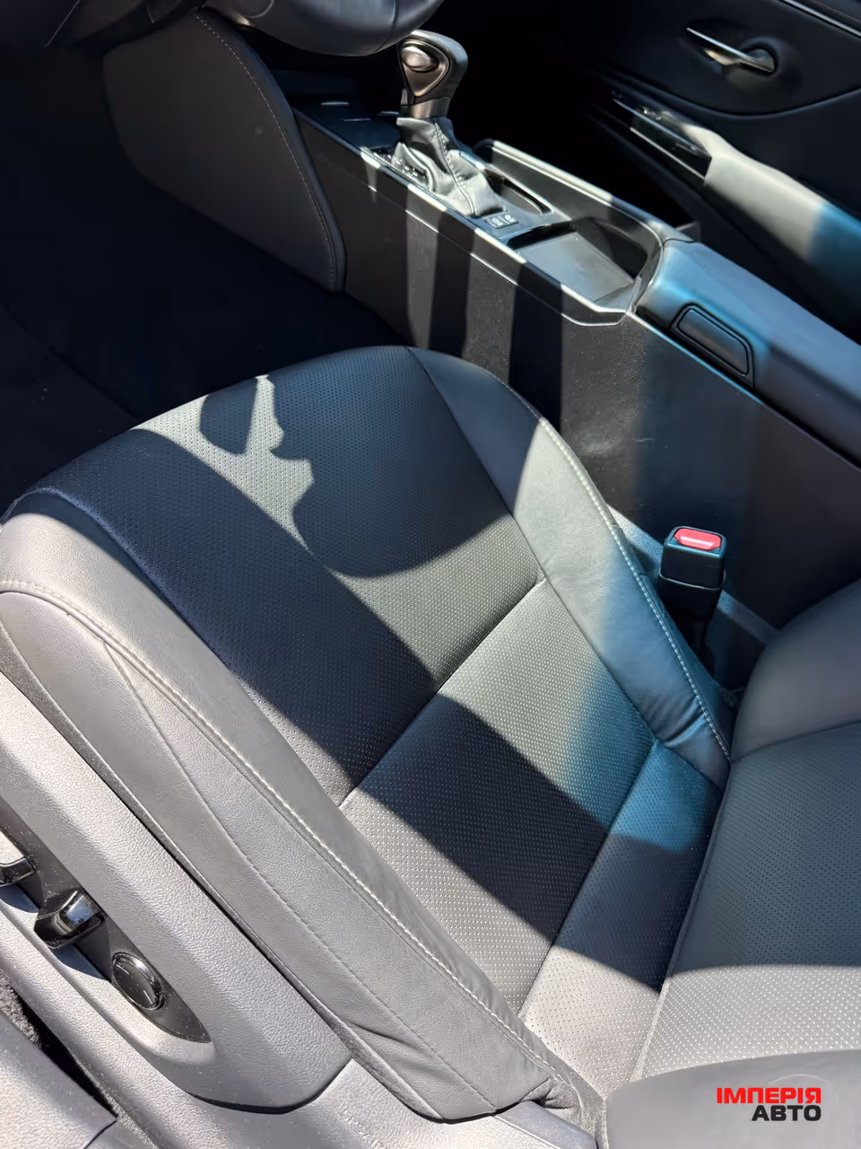 Lexus ES - фото 27