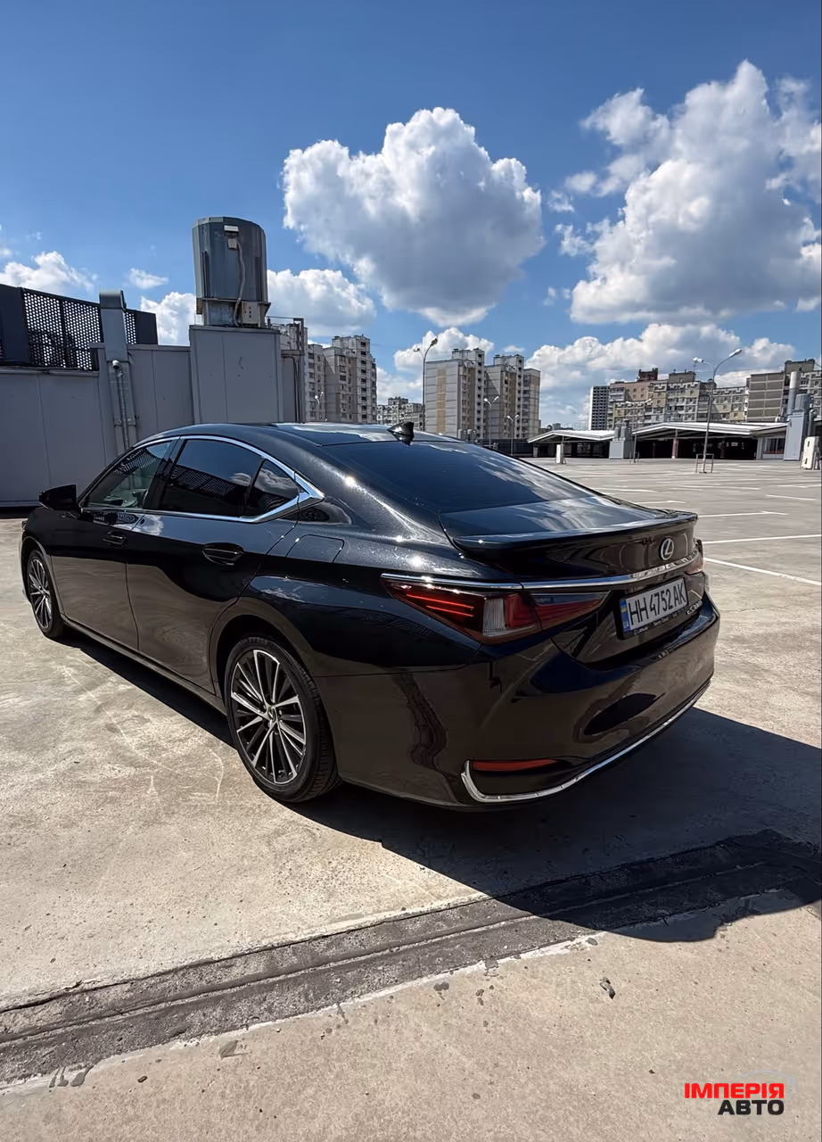 Lexus ES - фото 8