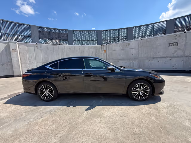 Lexus ES - зображення 5